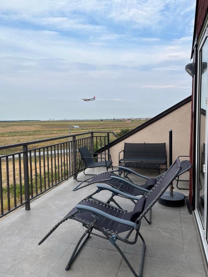 Appartamento Airport Gate 25 Ledine Esterno foto